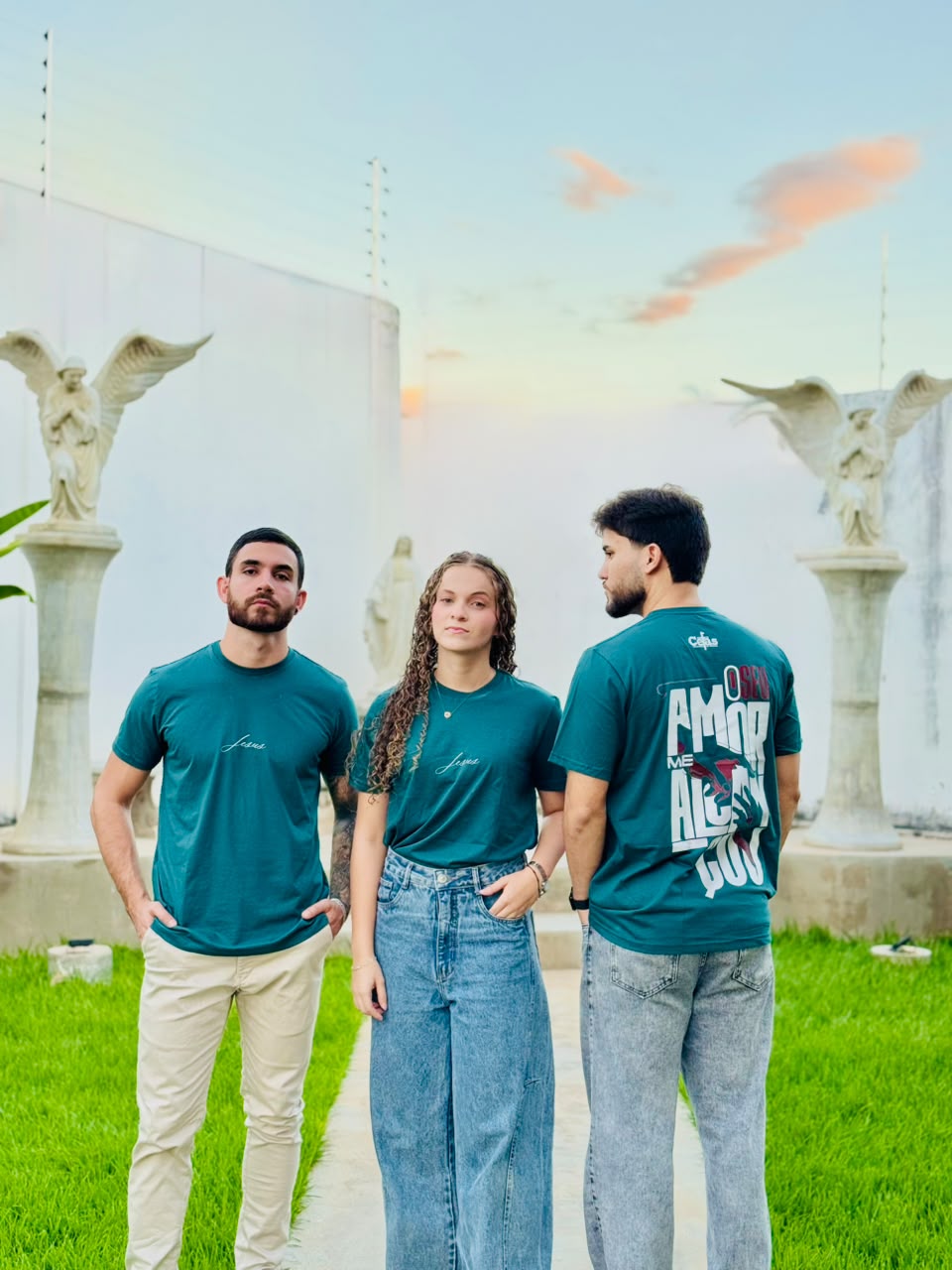 CAMISETA "SEU AMOR ME ALCANÇOU"